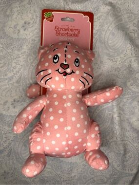 Strawberry Shotcakes’ Cat Custard Dog Pet Toy